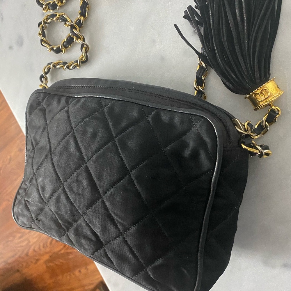 Vintage Chanel cross body